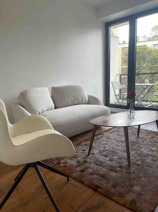 Trendy ,Quit And Chic Apartment Paris 0*,